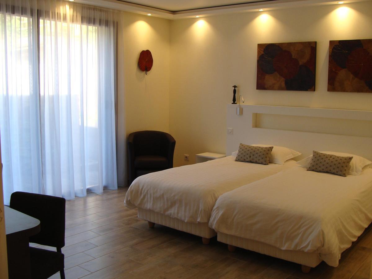 Hotel Poste Et Champanne Brioude Esterno foto